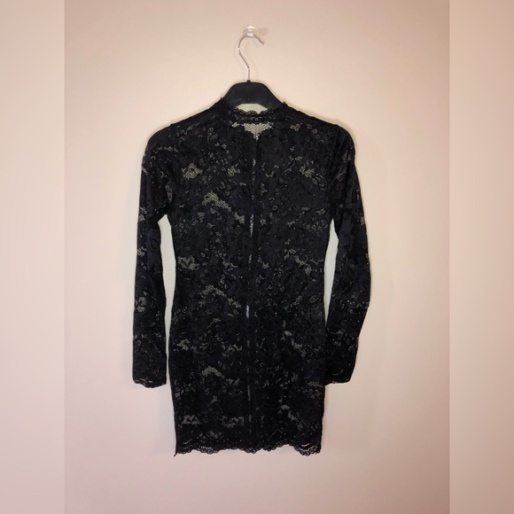 black dress - Picture 1 of 4